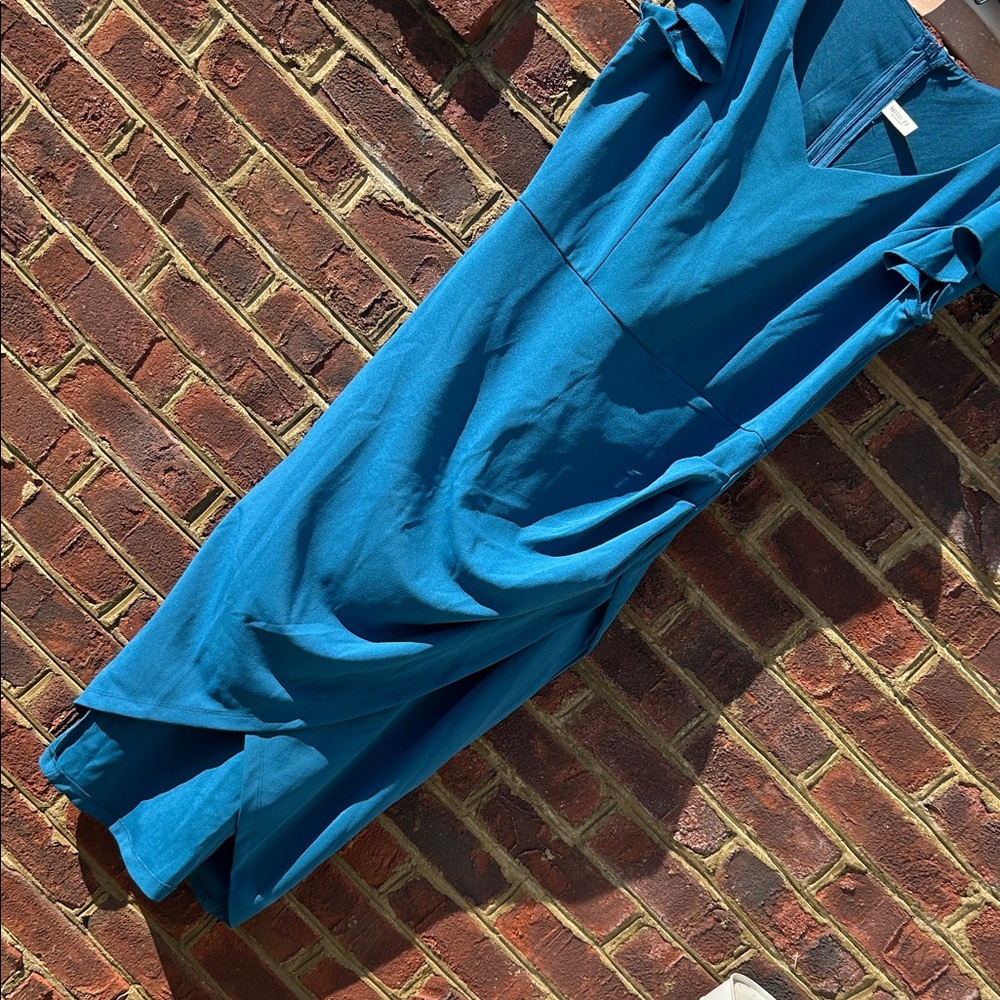 🔥 V-Neck Blue Dress